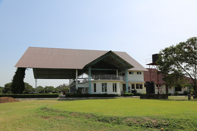 Lugalo Golf Course, Kawe