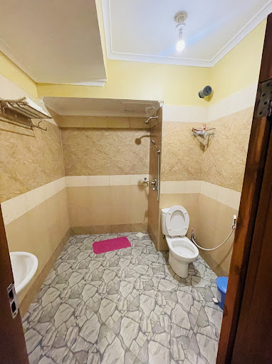 Lush Garden Hotel (conference & social halls)