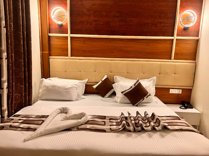 Jaden Hotel & lounge