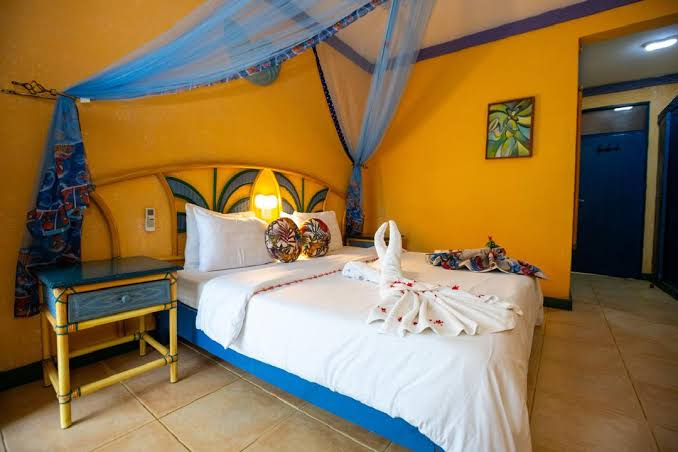 Beachcomber Hotel & Resort