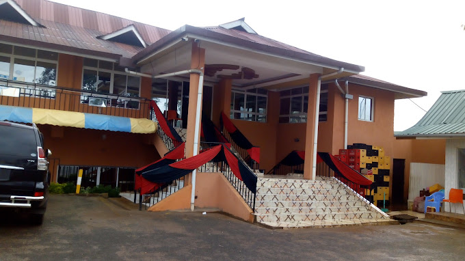 Checkmate Lounge Meru