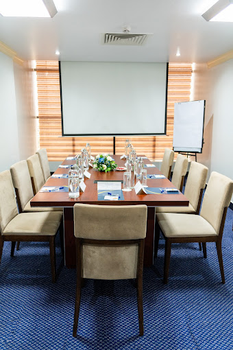 Golden Tulip Dar City Center