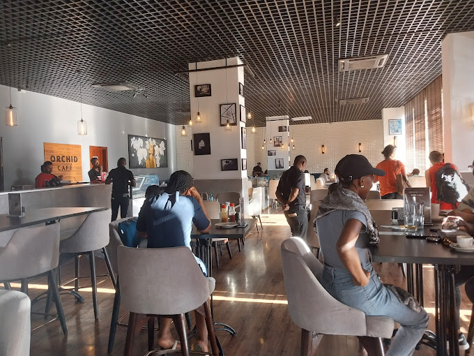 Orchid Café