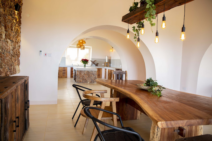 Kumekucha Ocean View, Mbutu