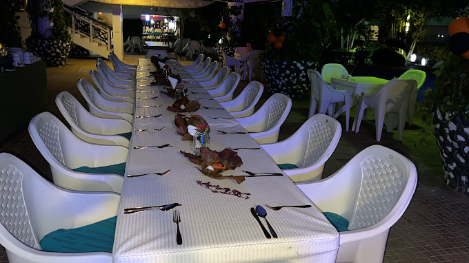 Beachcomber Hotel & Resort