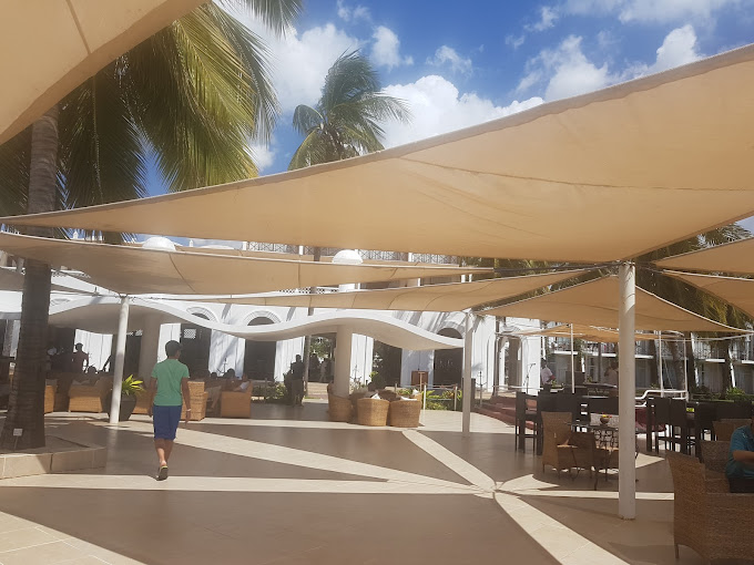 Kunduchi Wet “N” Wild Water Park