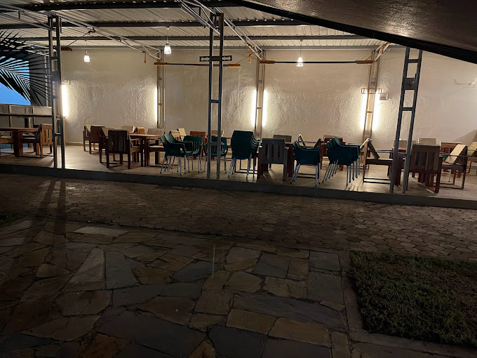 Engutoto Bar & Restaurant