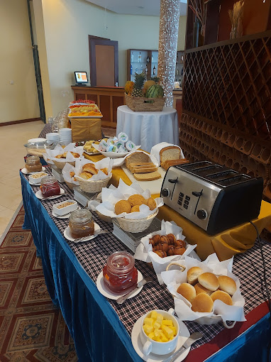 Gold Crest Hotel All Suites