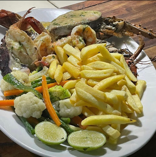 305 Karafuu Restaurant