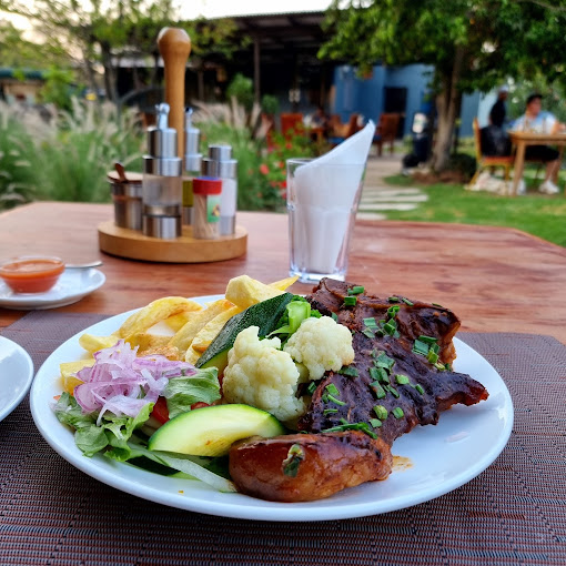 Dom Collina Restaurant and Wine Bar