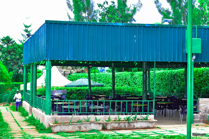 CEDAR GARDEN & HOTEL MERU