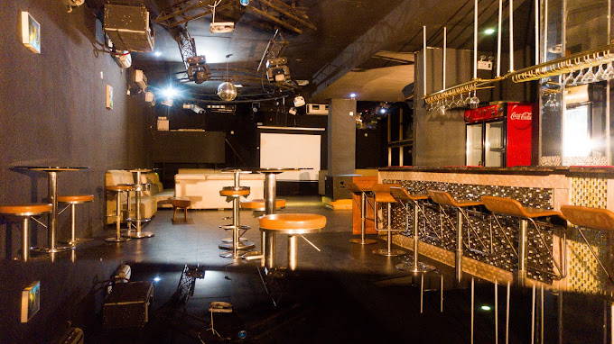 Tiffany Diamond Hotel, Indira Gandhi Street, Dar es salaam