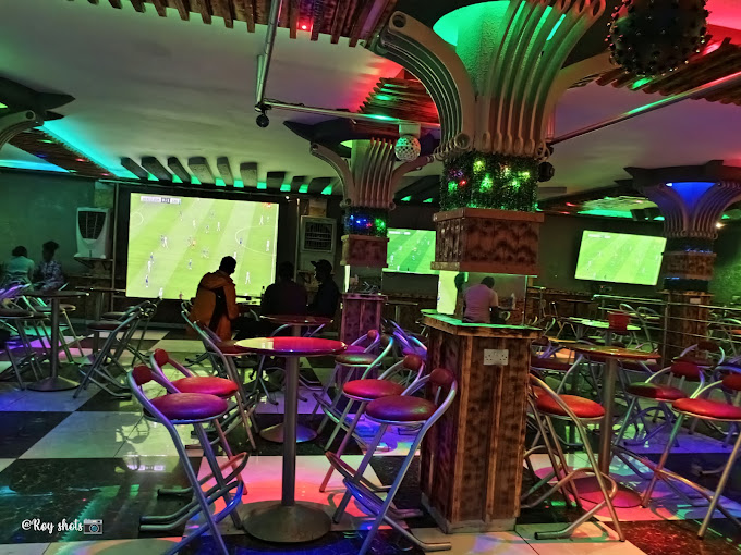 Checkmate Lounge Meru