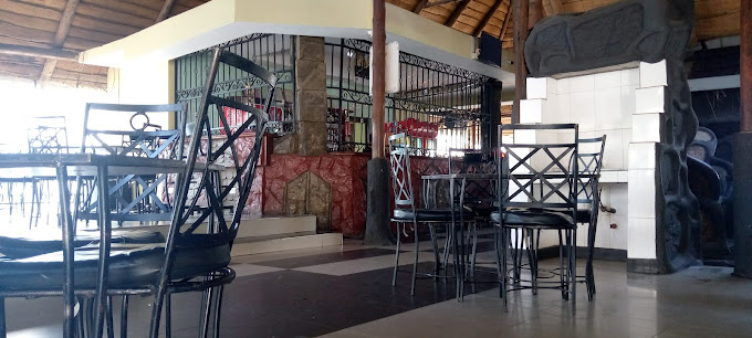 Milestone Restaurant, Sakina Area