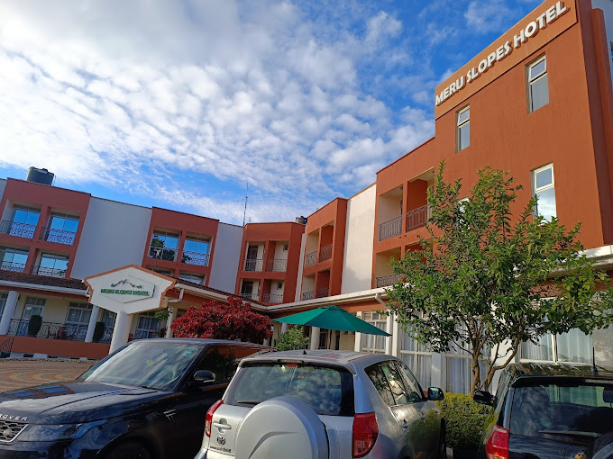 Meru Slopes Hotel