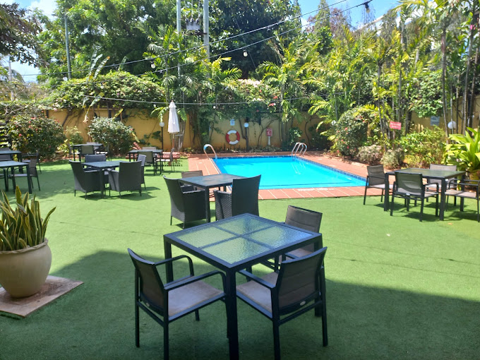 Sea Cliff Court Apartments