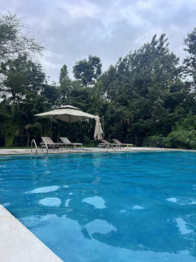 Under The Shade Safari Lodge