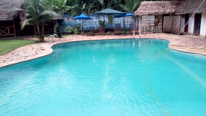 Vijiji Center Lodge and Safari