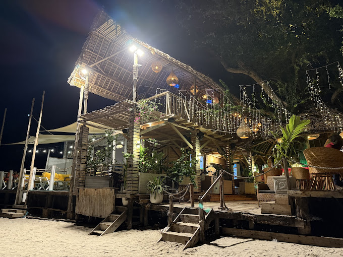 Roro’s Beach Bar