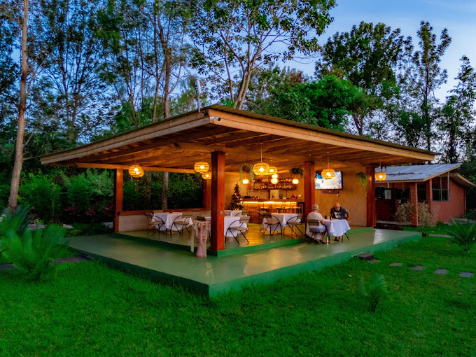 Shose Farmhouse Chalets & Campsite