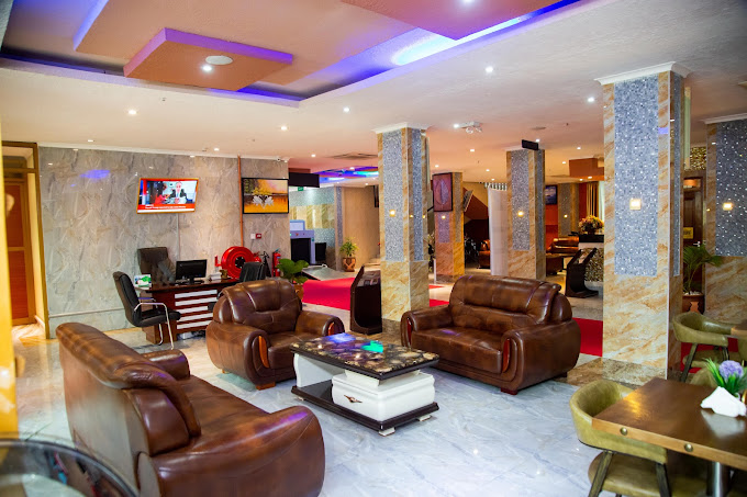 Tiffany Diamond Hotel, Makunganya street , Dar es salaam