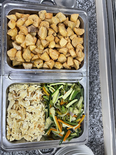 Engutoto Bar & Restaurant