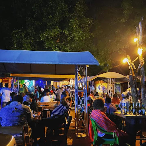 Waswanu Pub & Car Wash